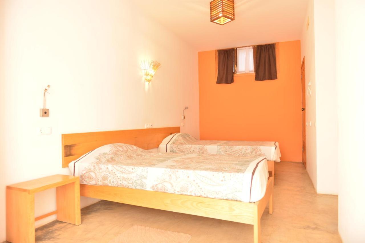 Residencial Che Guevara Bed & Breakfast Mindelo Exterior photo
